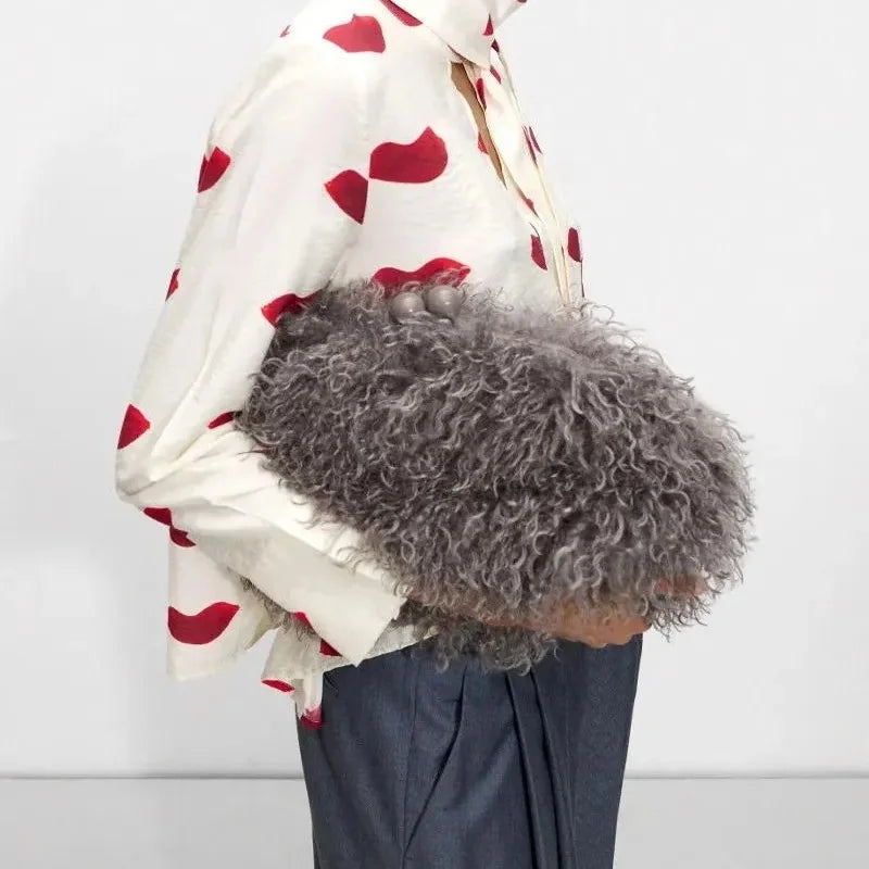 Kisslock Fringe Clutch Bag