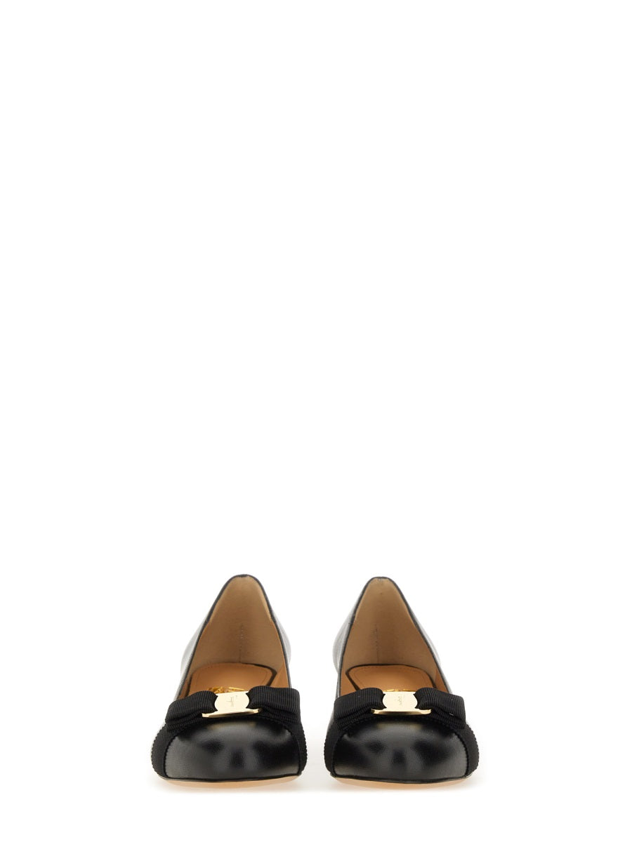 Ferragamo Women Leather "Vara" Shoe